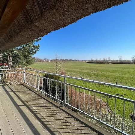 Apartamento Haus Am Boddenufer